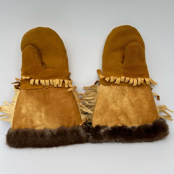 Vintage Native American Beaded Floral Pattern Leather Buckskin Gauntlet Mittens - Picture 2 of 5